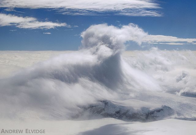 Rotor cloud revealing overturning and turbulence above the lee slopes of the Antarctic Peninsula during a westerly Foehn event