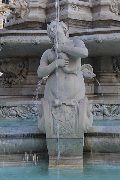 File:Fontaine Jacobins Lyon 14.jpg