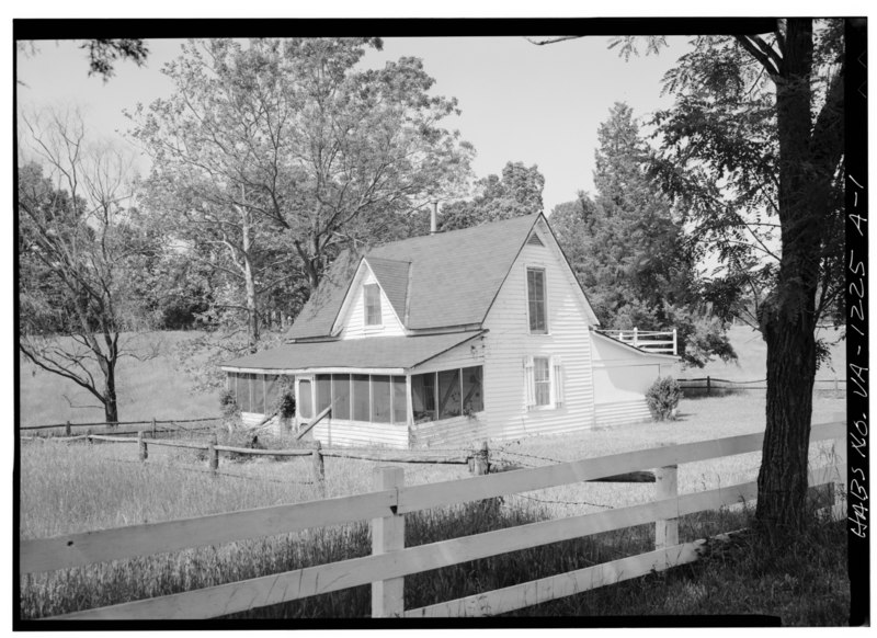 File:GENERAL VIEW FROM SOUTHEAST - Ferncliff Farm, Tenant House, Route 613 and South Anna Bridge vicinity, Trevilians, Louisa County, VA HABS VA,55-TREV.V,3A-1.tif