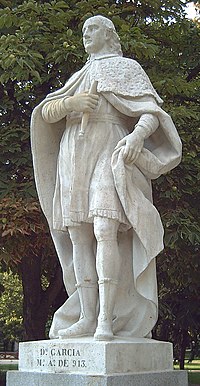 Гарсия I. Статуя XVIII в.