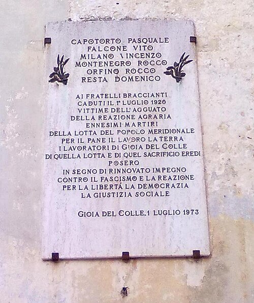 Plaque commemorating the events of Marzagaglia in 1920.