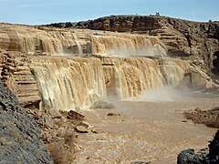 Cataratas en el río Pequeño Colorado