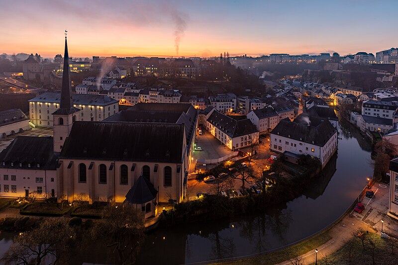 File:Grund, ciudad de Luxemburgo, Luxemburgo, 2023-12-17, DD 40-42 HDR.jpg