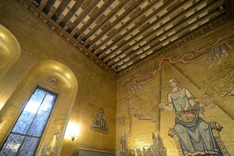 File:Gyllene salen (Golden Hall) and mosaic of Mälardrottningen - Stockholms stadshus (24764275451).jpg