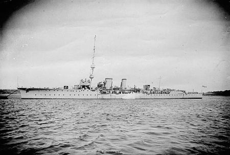 HMS_Cambrian_(1916)