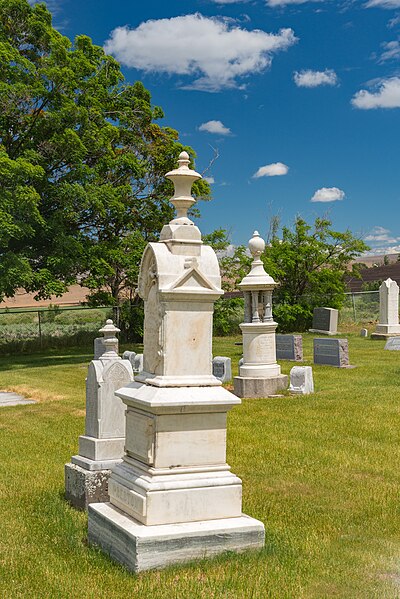 File:Helix Cemetery, Helix - DPLA - cbc78b34a0cf6f67b63957807f40b518.jpg