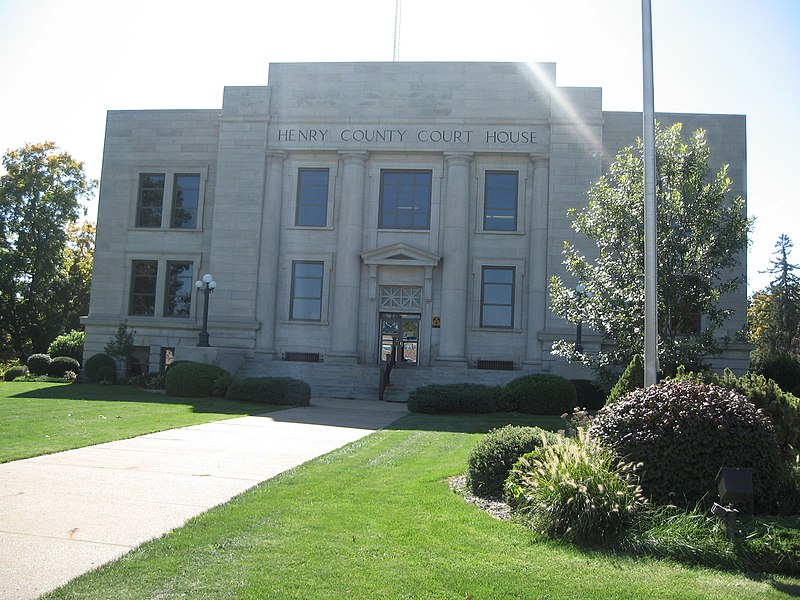 File:Henry county courthouse iowa.jpg