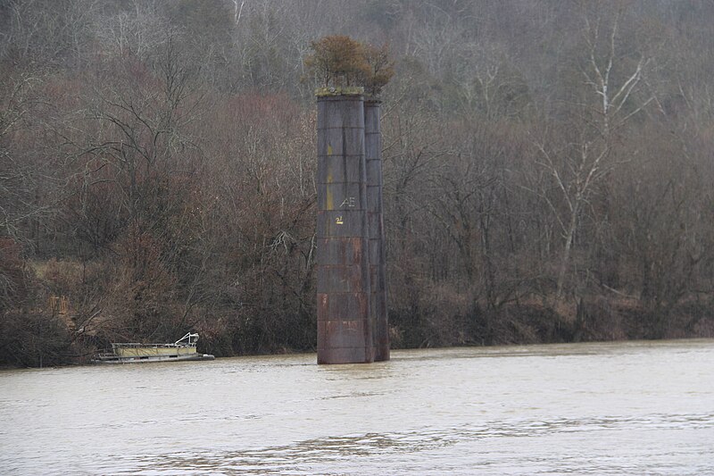 File:High water at Valley View Ferry.jpg