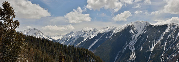 Hayden Peak, Hunter Peak and Highland peak with Highland bowel as seen from the Aspen Mountain in the Maroon Bells–Snowmass Wilderness.