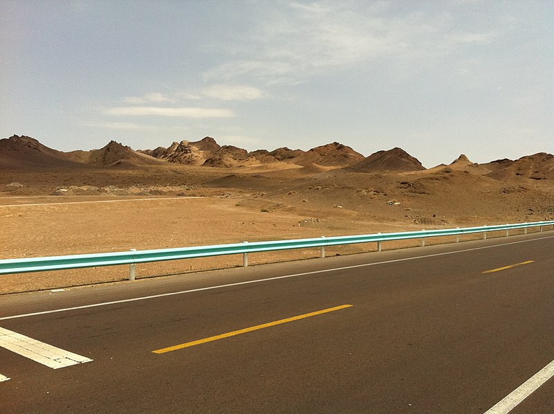 File:Highway G312 (G30) Xinjiang, China - panoramio (2).jpg