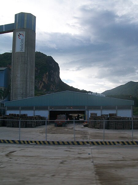 File:Holcim San Juan.jpg