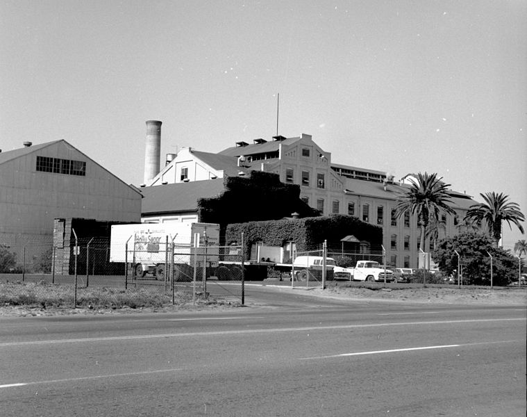 File:Holly Sugar Factory, Santa Ana, circa 1965.jpg