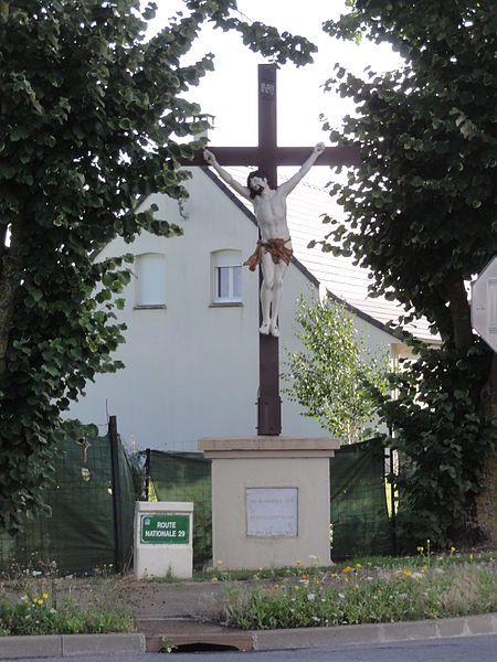 File:Holnon (Aisne) croix de chemin N29.JPG