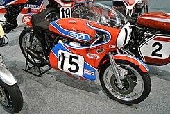 CB750RACER（1973年・隅谷車）。トリコロールの始まり。