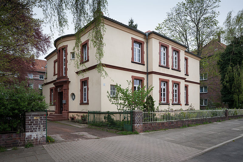 File:House Goettinger Chaussee 31a Hanover Germany.jpg