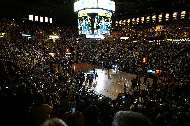 File:Illinois vs. Michigan men's basketball 2014 18.jpg