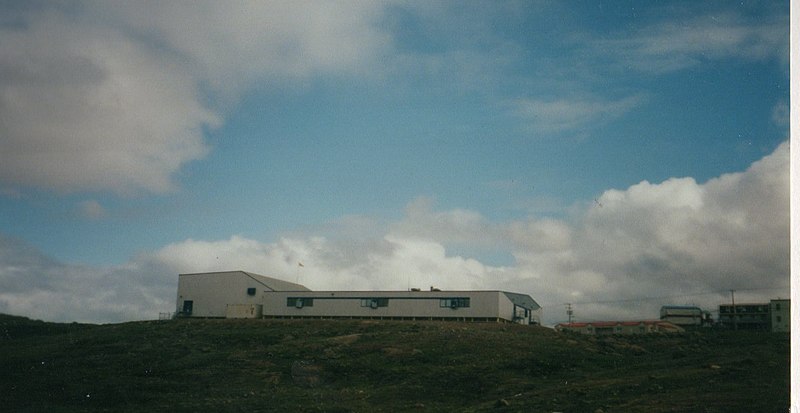 File:IqaluitSchool.jpg