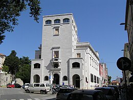 Arhitectura italiană Pula (06) .JPG