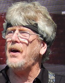 Jerry Yester in 2016 (cropped).jpg