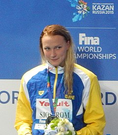 Kazan 2015 - Sjöström WR award cropped.JPG