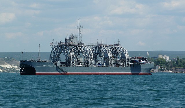 Naval rescue ship-catamaran Kommuna