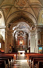 Pfarrkirche San Benedetto mit Hauptaltar von Cristoforo Benedetti