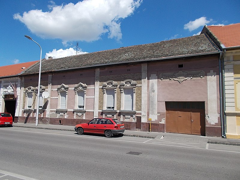 File:Listed house. - 13 Jókai Street, Bethlenváros, 2016 Hungary.jpg