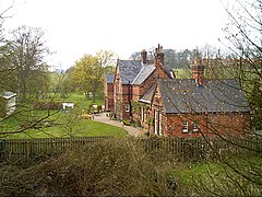 Железнодорожная станция Little Weighton - geograph.org.uk - 23791.jpg 