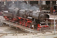 52.80形79号機 ドイツ国営鉄道（東ドイツ国鉄）へ継承され、1960年代に大規模近代化改修工事を施工されて52.80形と区分された200両の内の1両。50形などの一般機に準じた装備・機能に整備されている。