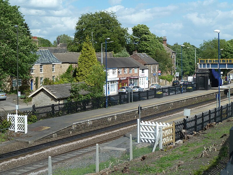 File:Looking across Dronfield station - geograph.org.uk - 2426490.jpg