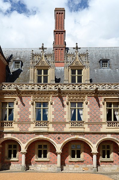 File:Maintenon - Chateau de Maintenon 13.jpg