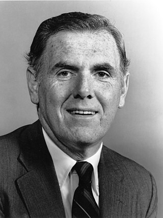 <span class="mw-page-title-main">Raymond Flynn</span> American politician (born 1939)