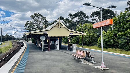 Mount Kuring gai Railway Station