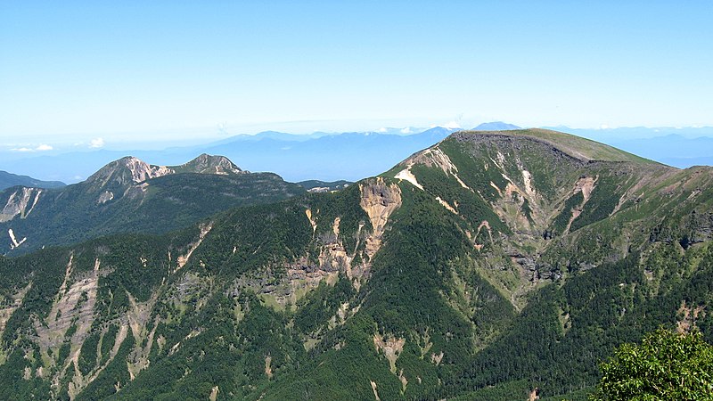 File:Mt.Iodake and Mt.Tengudake from Mt.Amidadake.jpg