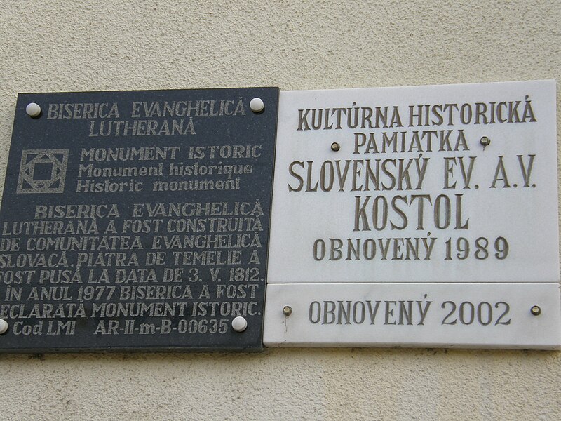 File:Nădlac - sign on evangelical church.JPG