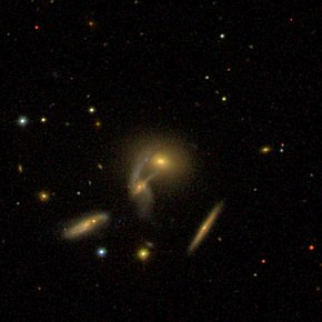 Галаксијата NGC 7609 сликана со SDSS