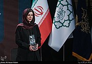 Nazanin Ahmadi diberikan Crystal Simorgh untuk "Aktris Terbaik" untuk perannya dalam Hujan Jatuh di Mana Ia Akan (2020) di Festival Film Fajr ke-38 di Teheran, Iran pada tanggal 12 februari 2020.