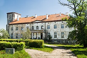 Polski: Nerwiki - pałac z przełomu XVIII i XIX wieku.