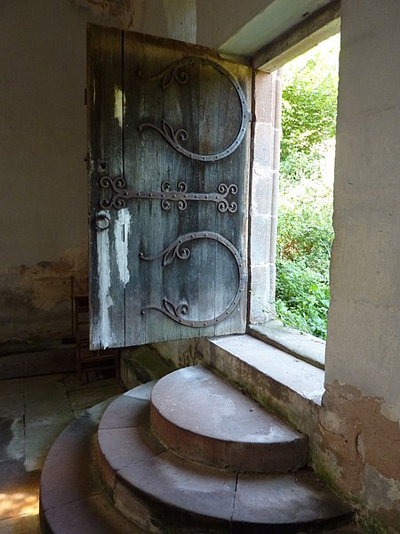 File:Niedermunster Saint Nicolas chapel door.jpg