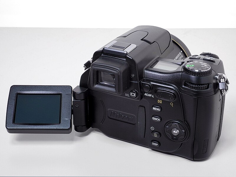 File:Nikon COOLPIX 8800 back.jpg