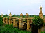 Morena yakınlarındaki Noorabad Köprüsü, Gwalior yolunda (4536507329) .jpg