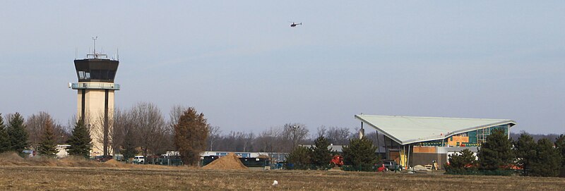 File:Oakland County International Airport Michigan.JPG