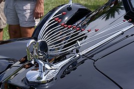 Packard Twelve 1939 Victoria Convertible Hood Ornament Lake MirrorClassic 17Oct09 (14413985819) .jpg