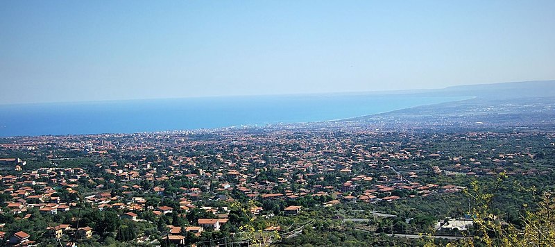 Panorama de pe Monte Mompileri.jpg