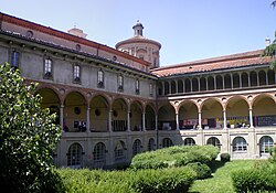 Panoramica Chiostro MuseoScienzaTecnologiaDaVinci Milano.jpg