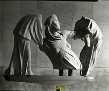 Il monumento sepolcrale di Margherita di Lussemburgo di Giovanni Pisano, 1313-1314. Foto di Paolo Monti, 1965.