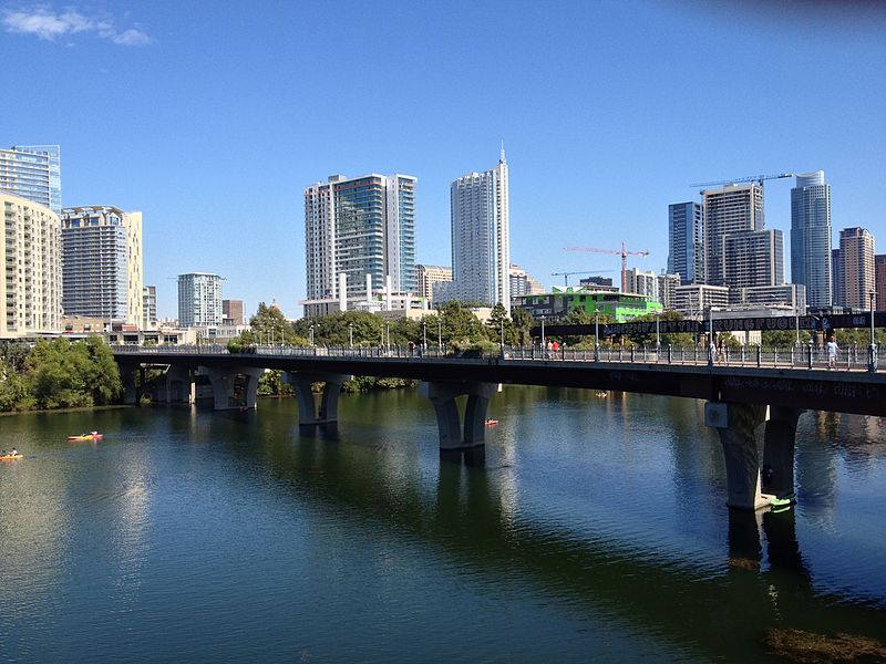 File:Pfluger pedestrian bridge.JPG