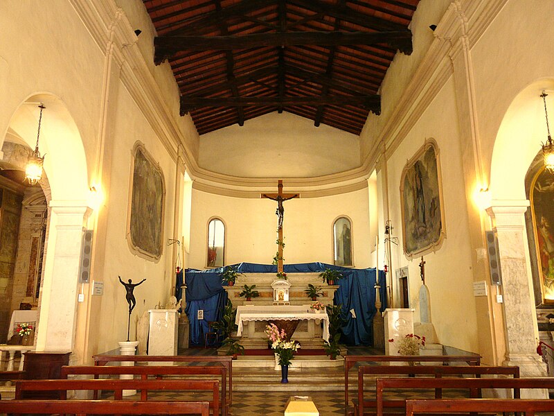 File:Pietrasanta-chiesa della misericordia2.jpg