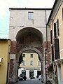 Porta a Pisa, Pietrasanta, Toscana, Italia