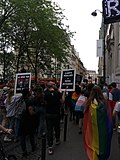 Miniatuur voor Bestand:Pride 2020 - 04 juillet - Paris - act up 1.jpg